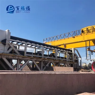 Bande transporteuse à paroi latérale MOR