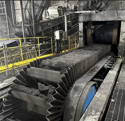 Bande transporteuse ondulée